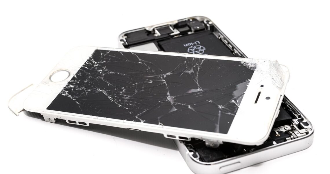 Repair a Cracked Phone Screen