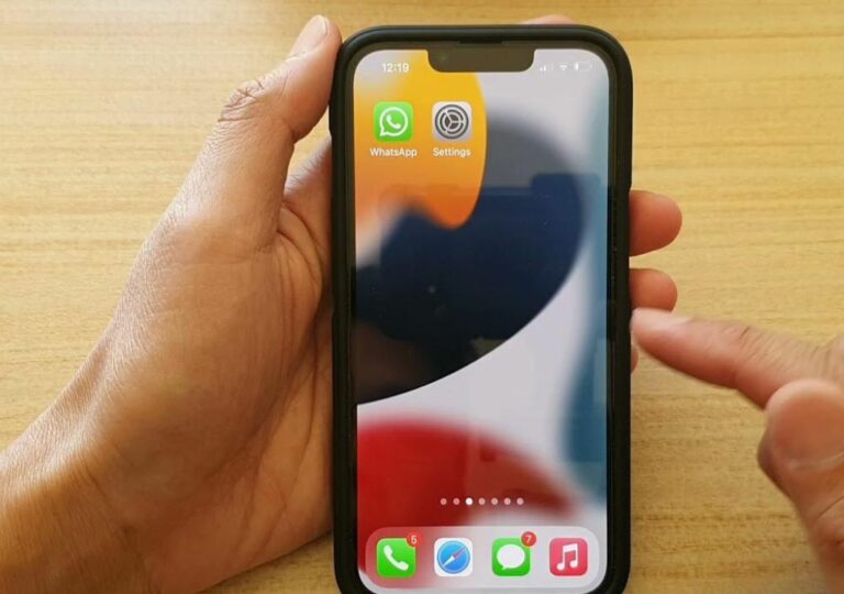How to Enable Landscape Tab Bar in Safari on iPhone